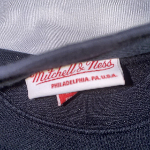 Mitchell & Ness Brooklyn Nets Basketball Crewneck Sweatshirt Black Size Small - Picture 4 of 8